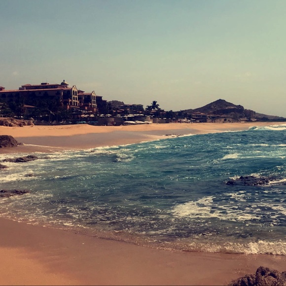 Profile Picture of Daniela Barragan (@danielab53) on Poshmark