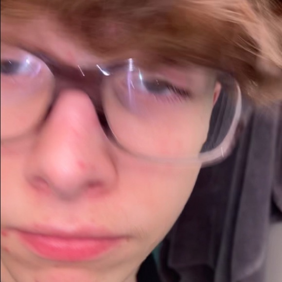 Profile Picture of Johnathan Sholar (@johnathans32) on Poshmark