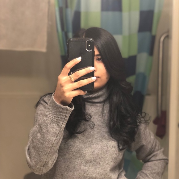 Profile Picture of Alanna Abrahim (@abrahimalanna) on Poshmark