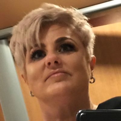 Profile Picture of Red10 Nail Training (@JoShirleyRedTen) on Twitter