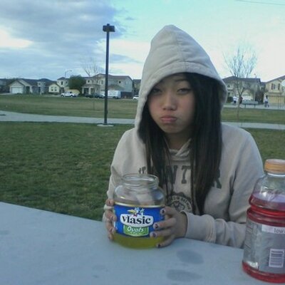 Profile Picture of Julie Vue (@vuejulie13) on Twitter
