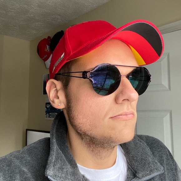 Profile Picture of Jesse Rice (@jesse_rice) on Poshmark