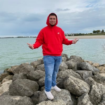 Profile Picture of 💰Mikel💰 (@MichaelNeira) on Twitter