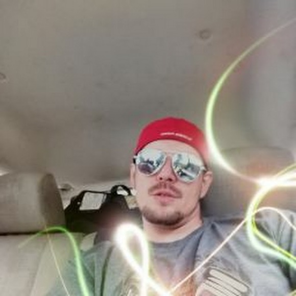 Profile Picture of David Starkey (@d_starkey) on Poshmark