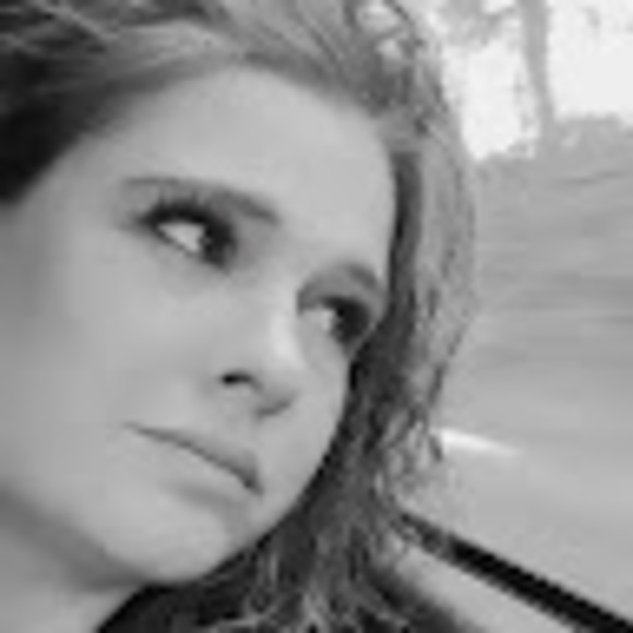 Profile Picture of Tonya Mcintosh (@tonyamcintos985) on Poshmark