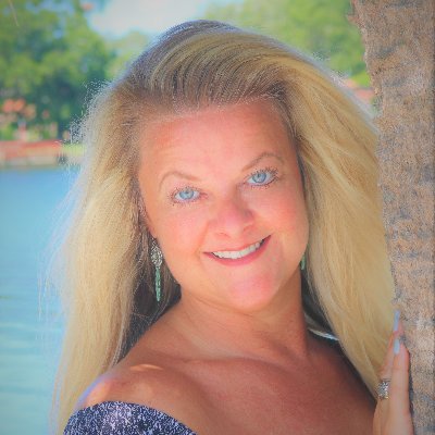 Profile Picture of Candace Davidson, AHWD, SNP, PSA, GRI, LRS, ABR (@CandaceDRealtor) on Twitter