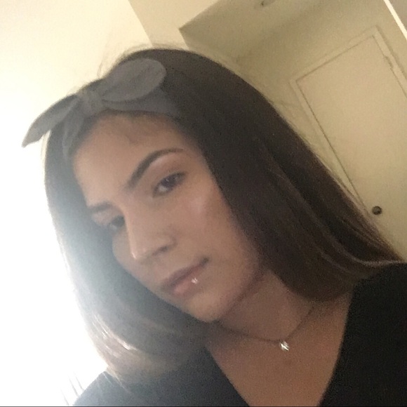 Profile Photo of Christina Cardenas (@christinaaac18) on Poshmark