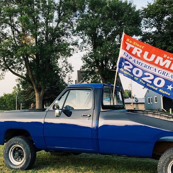 Lily Hayzlett - Poshmark Profile Picture of Lily Hayzlett (@lilyhayzlett) on Poshmark