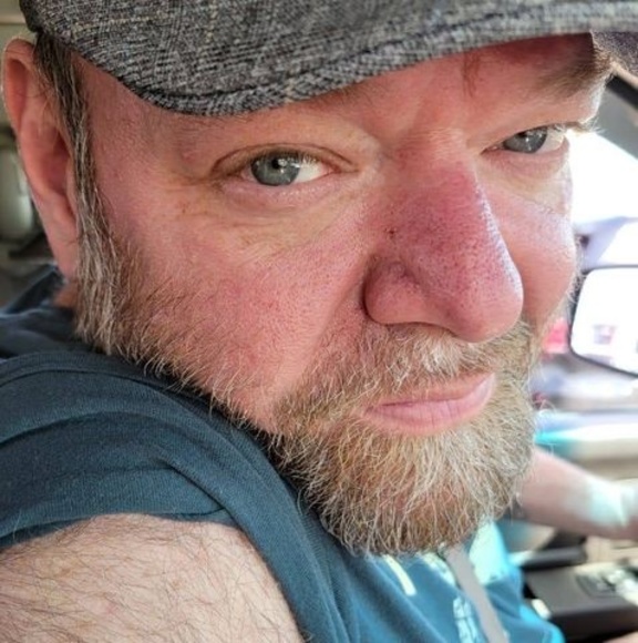 Profile Picture of James Cromarty (@bigchopper1) on Poshmark