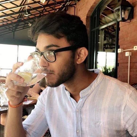 Profile Picture of Ahsreda Adesh (@ashredaadesh) on Poshmark