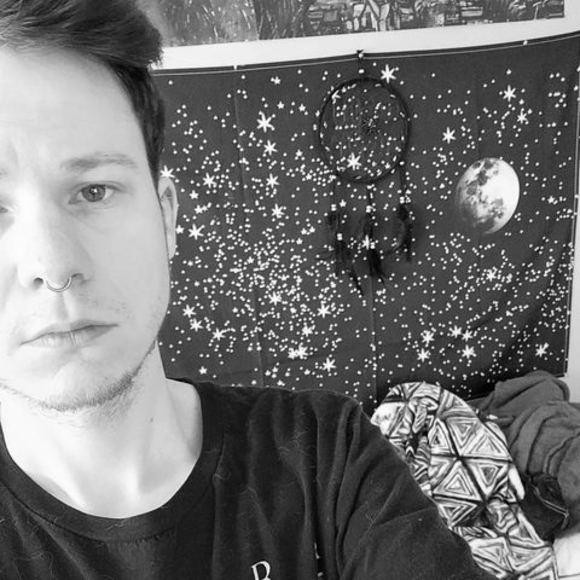 Profile Picture of Justin Acevedo (@lostsynth) on Poshmark