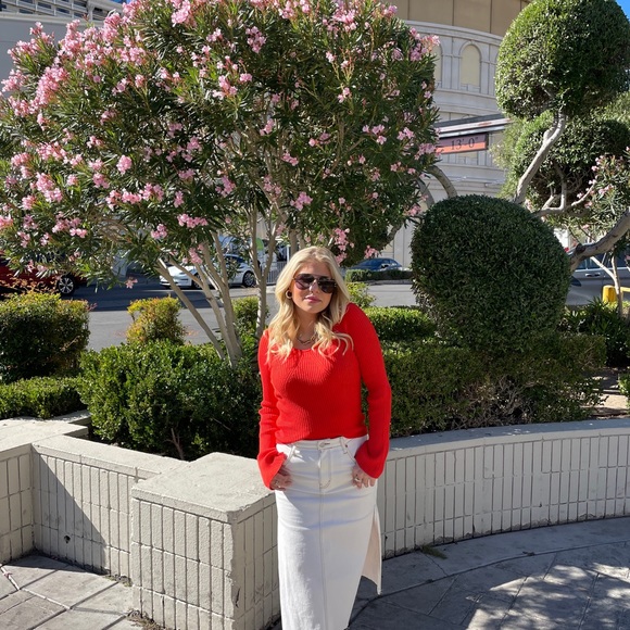 Baylee Peterson - Poshmark Profile Picture of Baylee Peterson (@bayleepeters479) on Poshmark