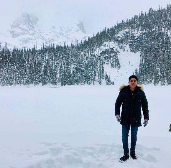 Profile Picture of Sebastian Encinas encinas (@sebasdencinas1) on Poshmark