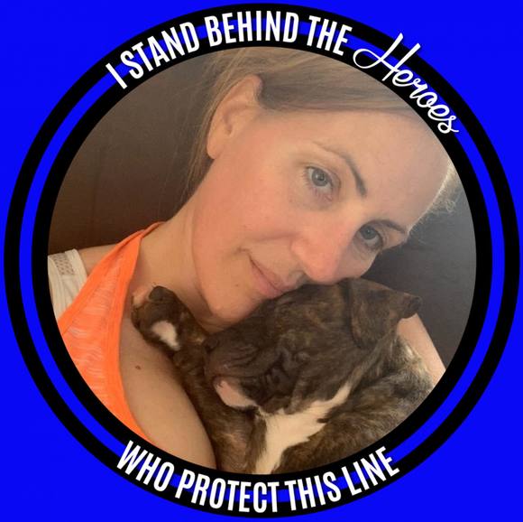 Profile Picture of Becka Clanton (@clantonusa) on Poshmark