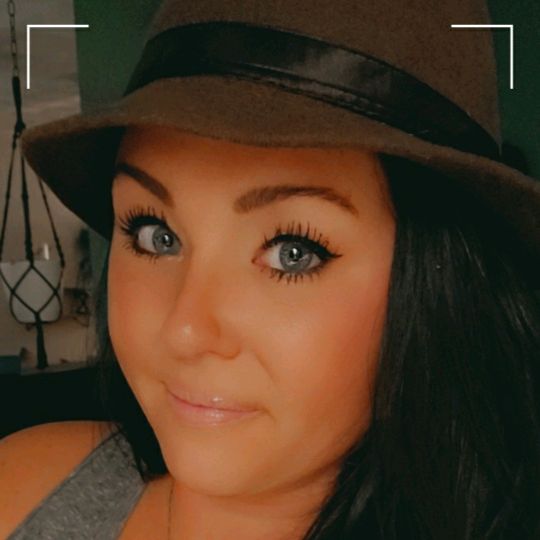 Lori Olson - Tiktok Profile Picture of Lori Olson (@loriolson) on Tiktok