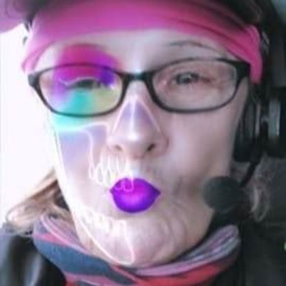 Profile Picture of Deborah Bronk (@dbronk) on Poshmark