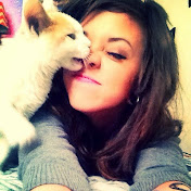 Profile Picture of April Almon (@AprilAlmon) on Youtube