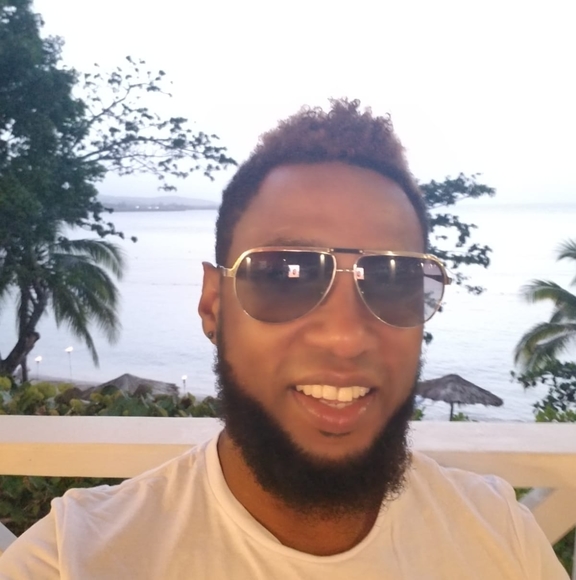 Profile Picture of Christopher Swaby (@swabyc) on Poshmark