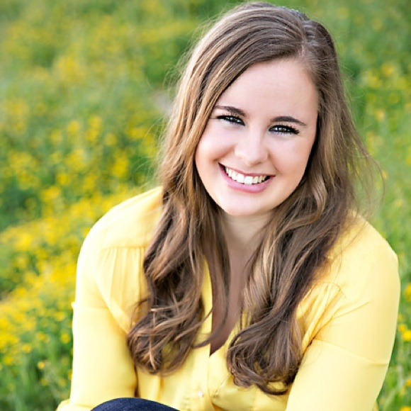 Profile Picture of Kennedy Cain (@kencain21) on Poshmark