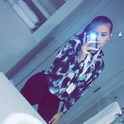 Lily Pollack - Twitter Profile Picture of Lily Pollack (@lily_pollack) on Twitter
