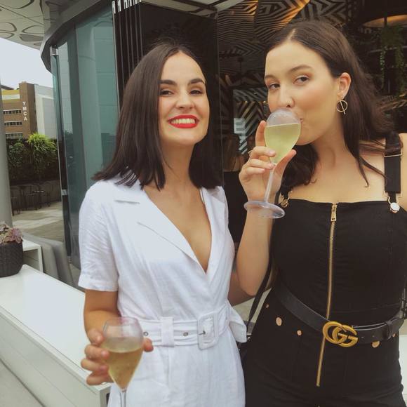 Profile Picture of Issy Dowling (@issy_lily) on Poshmark