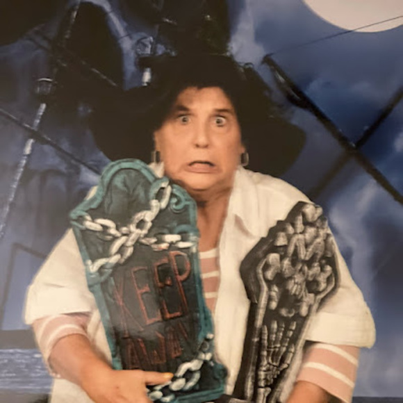 Profile Picture of Diane Barlin (@dianebarlin) on Poshmark