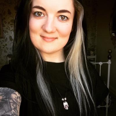 Profile Picture of Mandi Edwards (@HobbitManda) on Twitter
