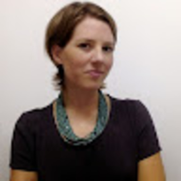 Profile Picture of Rachel Fendler (@fenderer) on Poshmark
