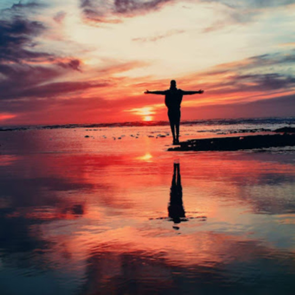 Rileigh Hulon - Poshmark Profile Picture of Rileigh Hulon (@rhulon4715) on Poshmark