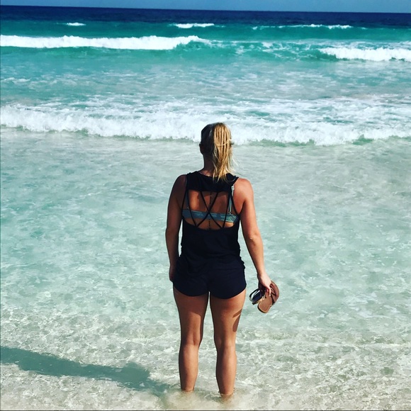 Profile Picture of Angela Fiorilli (@afiorilli) on Poshmark