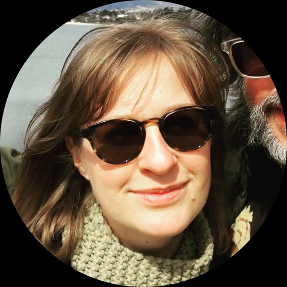 Profile Picture of Julia Hiser (@mrjuliahhh) on Poshmark