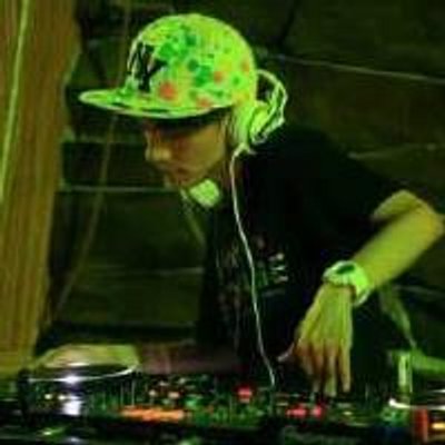 Profile Picture of Raymond Tan (@Raymond_Tann) on Twitter