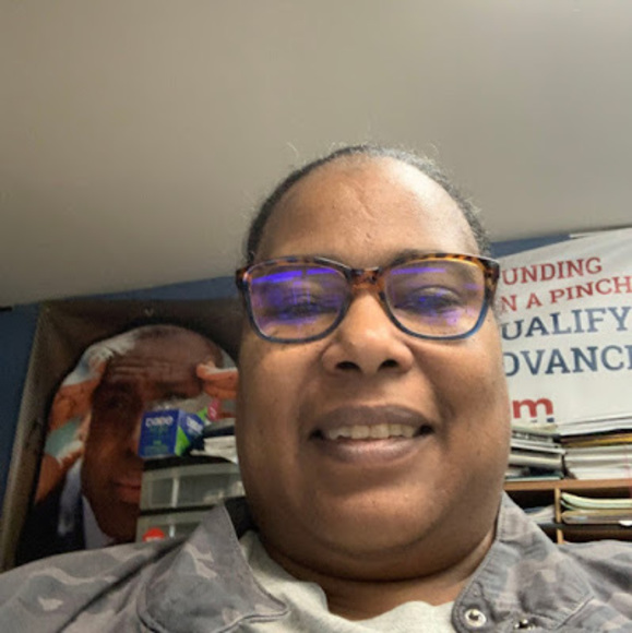 Profile Picture of Gwendolyn Sistare (@taxladygwen) on Poshmark