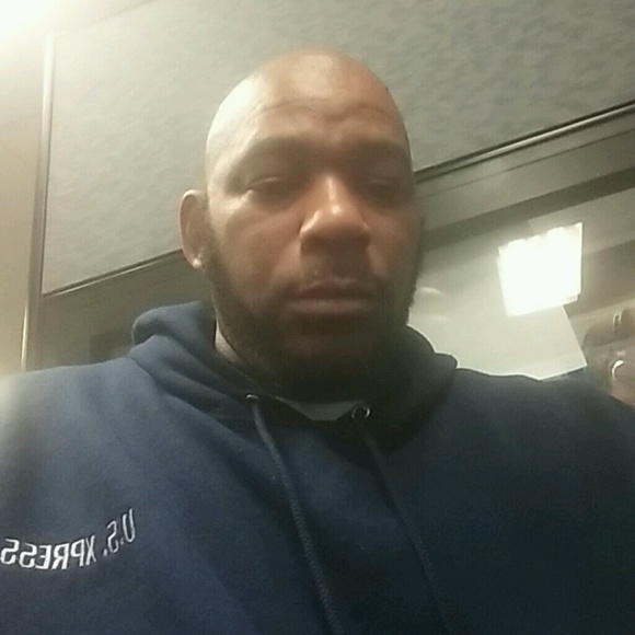 Profile Picture of William Mcphater (@biggredd45) on Poshmark