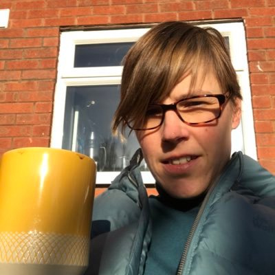 Profile Picture of Vicki Vaughan (@vicki_vaughan) on Twitter