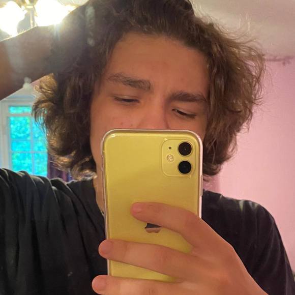 Profile Picture of Brandon Hamel (@epicandamazing) on Poshmark