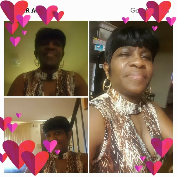 Profile Picture of Gail Shiver (@gailshiver62) on Poshmark