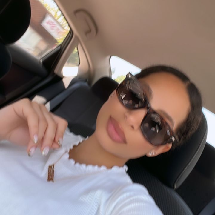 Profile Picture of eileen (@eileenrodriguezzz) on Tiktok