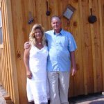 Profile Picture of Kim Roark (@kim_and_carl) on Instagram