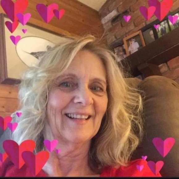 Pam Booras - Poshmark Profile Picture of Pam Booras (@iceit14) on Poshmark