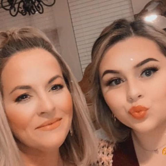 Profile Picture of Hannah Rash (@hannahrash658) on Poshmark