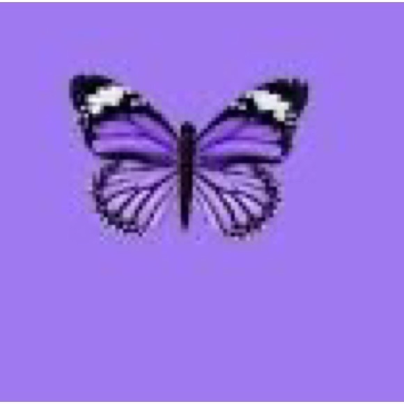 Profile Picture of Willowsquishmellows Willow (@bracletpower) on Poshmark