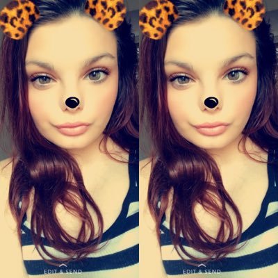 Profile Picture of Chloe Weston 💜 (@chloeweston18) on Twitter