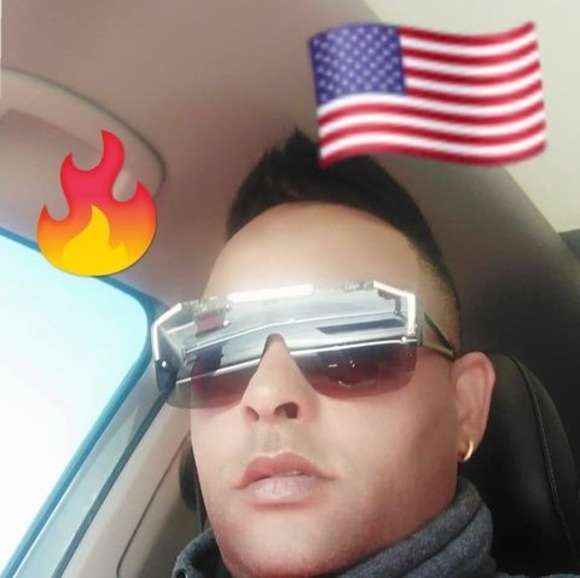 Profile Picture of Reinier Guerrero oche di (@reinierguerrero) on Poshmark