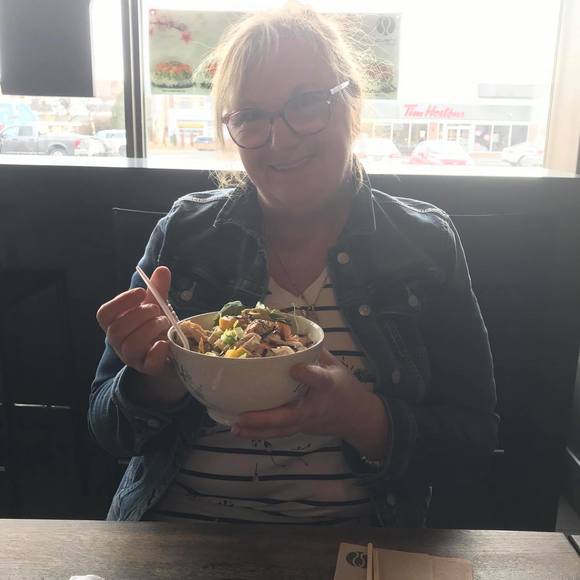 Profile Picture of Anne Roberge (@anneroberge) on Poshmark