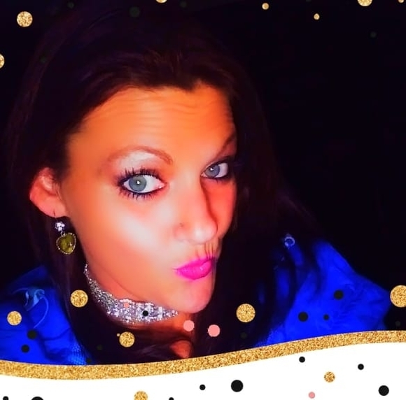 Profile Picture of Erica Abbott (@ericaaabbott29) on Poshmark