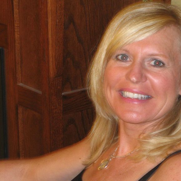 Margaret Weides - Poshmark Profile Picture of Margaret Weides (@mweides) on Poshmark