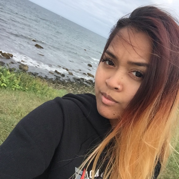 Profile Picture of Sovannie Mason (@sovanniekn) on Poshmark