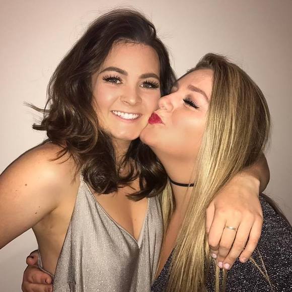 Profile Picture of Michaela Wasson (@michaelawasson) on Poshmark