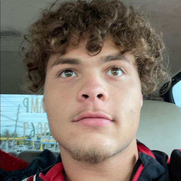 Profile Picture of Julian Phillips (@misterspade6) on Poshmark